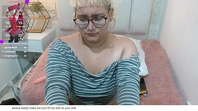 Chat XXX ao vivo de Echypyon_