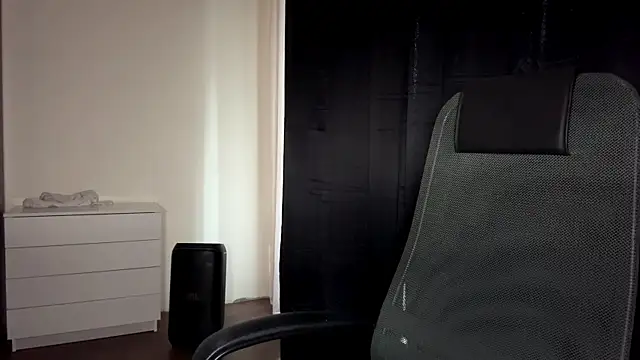 KarlyBiringer Live XXX-Chat