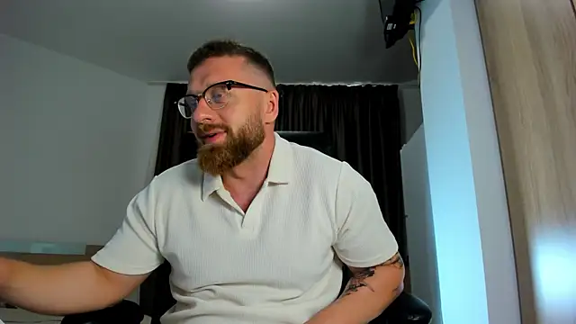 Findom_guy – Naživo XXX chat