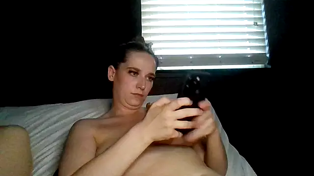 Cloudyydayzz – Naživo XXX chat