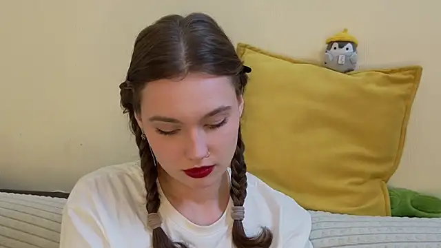 JolieDerringer Adlı Modelin Canlı XXX Sohbeti