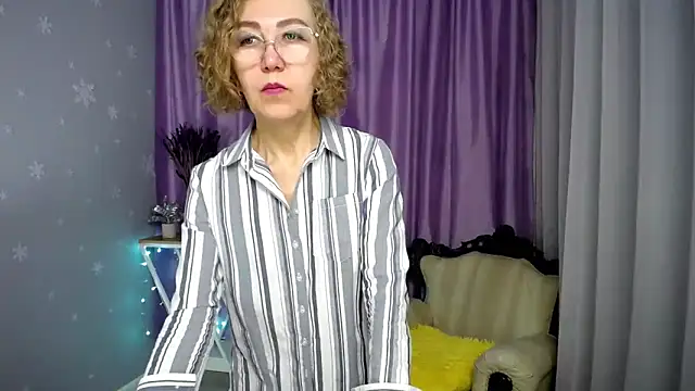دردشة queen_a_n_i الجنسية المباشرة