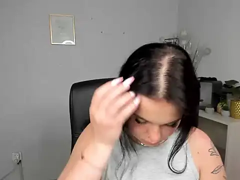 JustNessa's Live XXX Chat