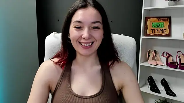 Chat +18 de Meagn_Extasy ao vivo