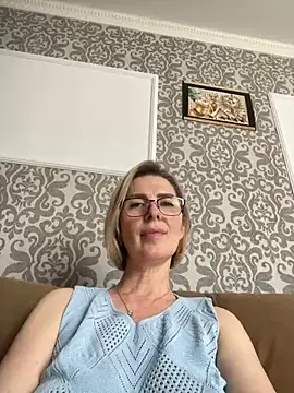 Chat +18 de sensualEmilia ao vivo