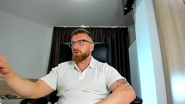 Findom_guy 现场XXX聊天