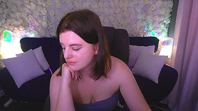 KristiFoxyn Live XXX chat