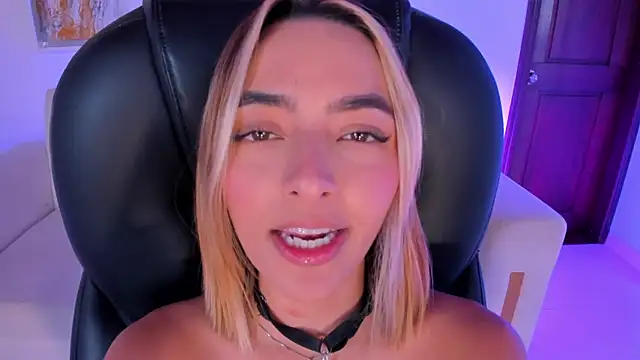 Chat XXX en directo de MelissaMoore_