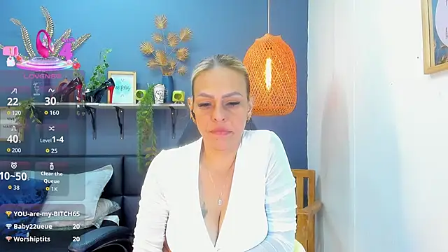Chatroom XXX en direct de yessila_parker