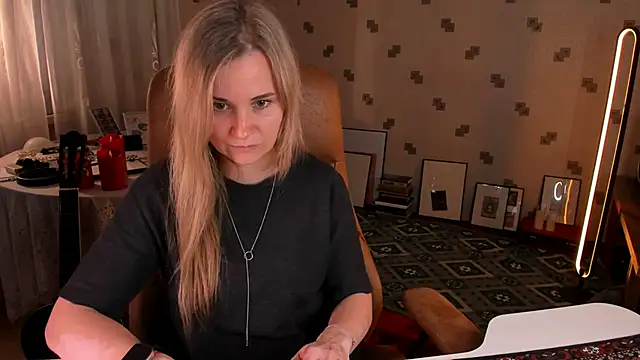 Živý XXX chat MiaSparkes