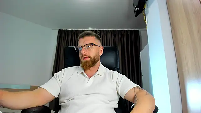 Findom_guy live XXX chat