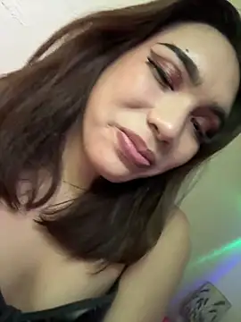 SideChick_Bunny élő XXX-chatje
