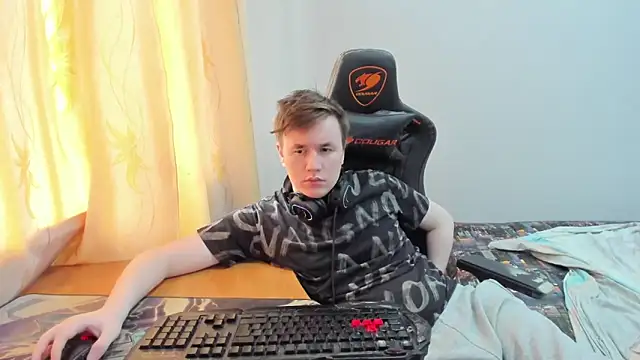iliaskrislove's Live XXX Chat