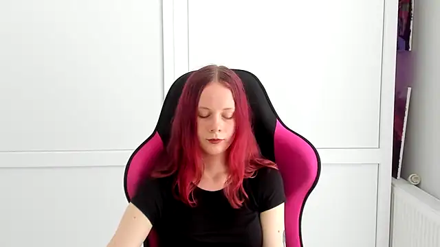 צ'אט XXX בשידור חי של Skylar_spring