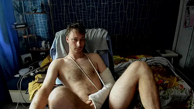 XXX chat uživo modela CuteBoy228