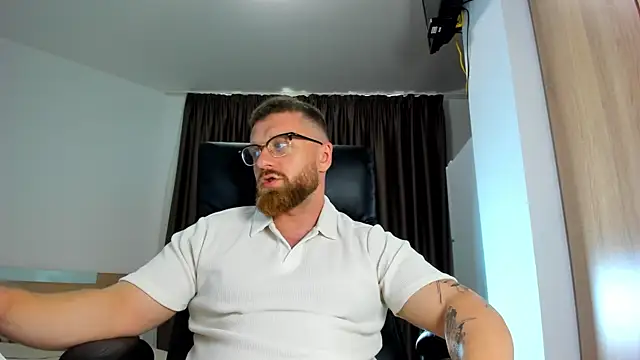 Findom_guy – Naživo XXX chat