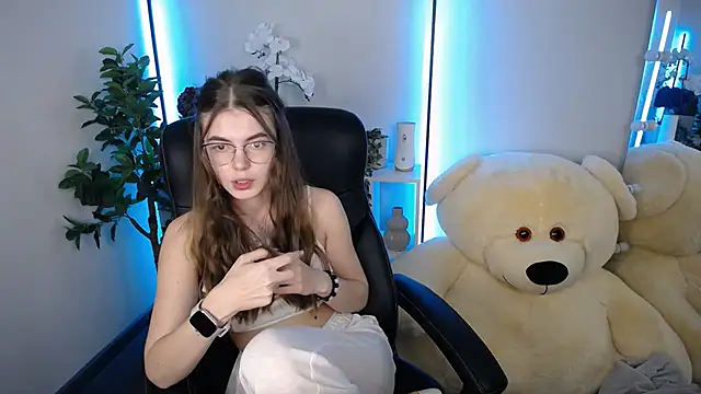 Ritaneer Adlı Modelin Canlı XXX Sohbeti