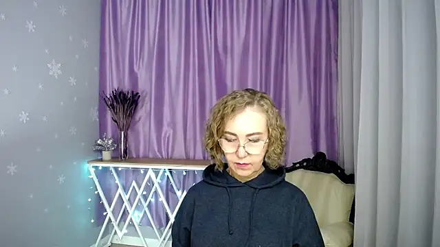 queen_a_n_i Chat XXX in diretta