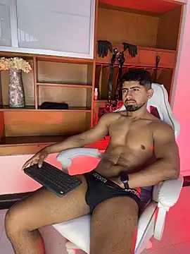 Teaserhoussejj_ Chat XXX in diretta