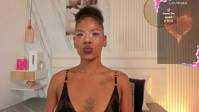 Afro_Luna 现场XXX聊天