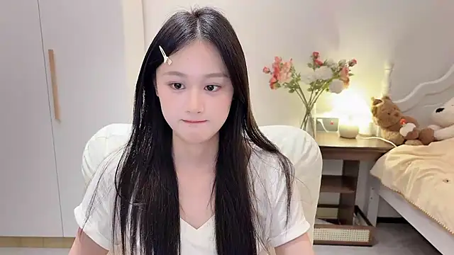 Hu-uzzzZ 现场XXX聊天