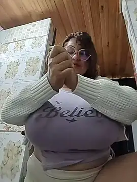 Chatroom XXX en direct de AlexxiaaMat