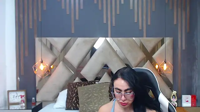 Chat +18 de MartinaaFit ao vivo