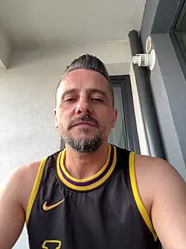 XXX chat uživo modela InsaneMattt