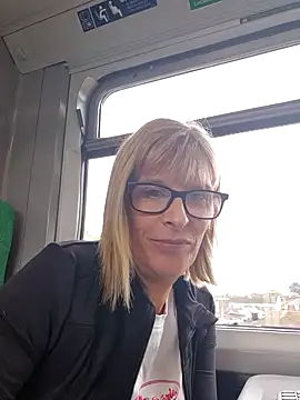 Hannyj Live XXX-chat