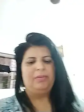 Jann_Riya333 Obrolan Langsung XXX
