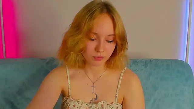RikkiChoco's Live XXX Chat