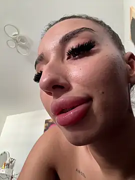 BlueEyes_BB live XXX chat