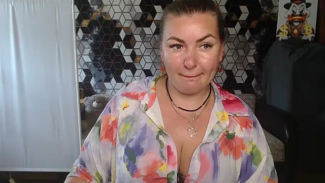 NikaSkylink's Live XXX Chat