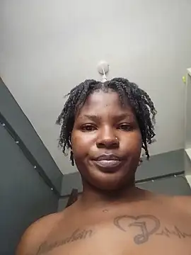 TrishaKalid Adlı Modelin Canlı XXX Sohbeti