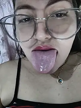 Chat +18 de Fetichista23 ao vivo