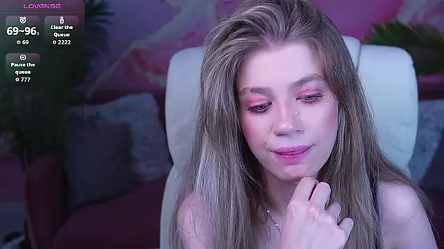 Онлайн чат XXX SandyLayy