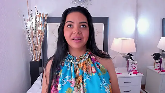Chat +18 de Gaby_Herreraa ao vivo