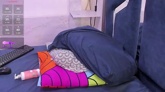 Онлайн чат XXX VeronicaRyan