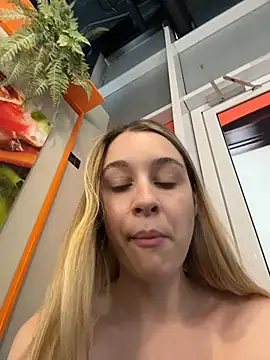 SashaCatt's Live XXX Chat