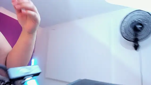 Miss_Kloee's Live XXX Chat