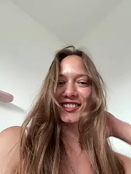 Chatroom XXX en direct de JulieLittleLove