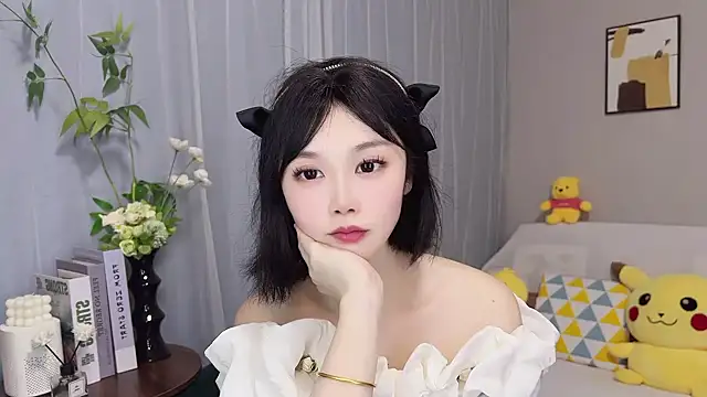Pearl-xixi777 Adlı Modelin Canlı XXX Sohbeti