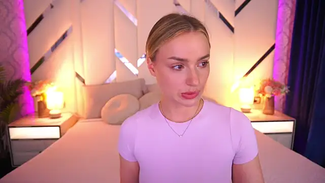 LindsieGreyy's Live XXX Chat