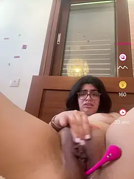 Chat +18 de luciamaria01 ao vivo
