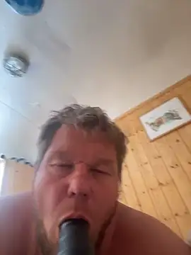 fetter_Daddy_Berlin Chat XXX live