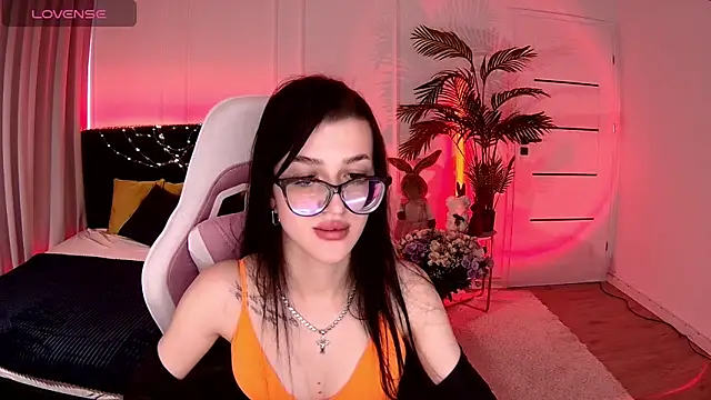 Ariella_Me Adlı Modelin Canlı XXX Sohbeti