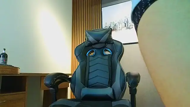 Živý XXX chat Esteban_Fire
