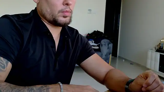 maximus888A Live XXX-Chat