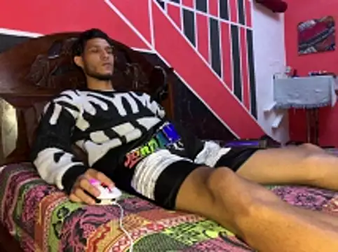 tanned_boy Live XXX-Chat