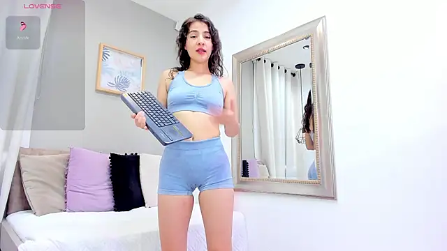Živý XXX chat Miranda_doll_